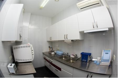 Стерилизационная комната в стоматологии, фото Евродент