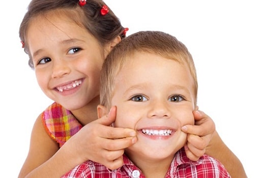 Что такое кариес молочных зубов у детей?, верхнее фото