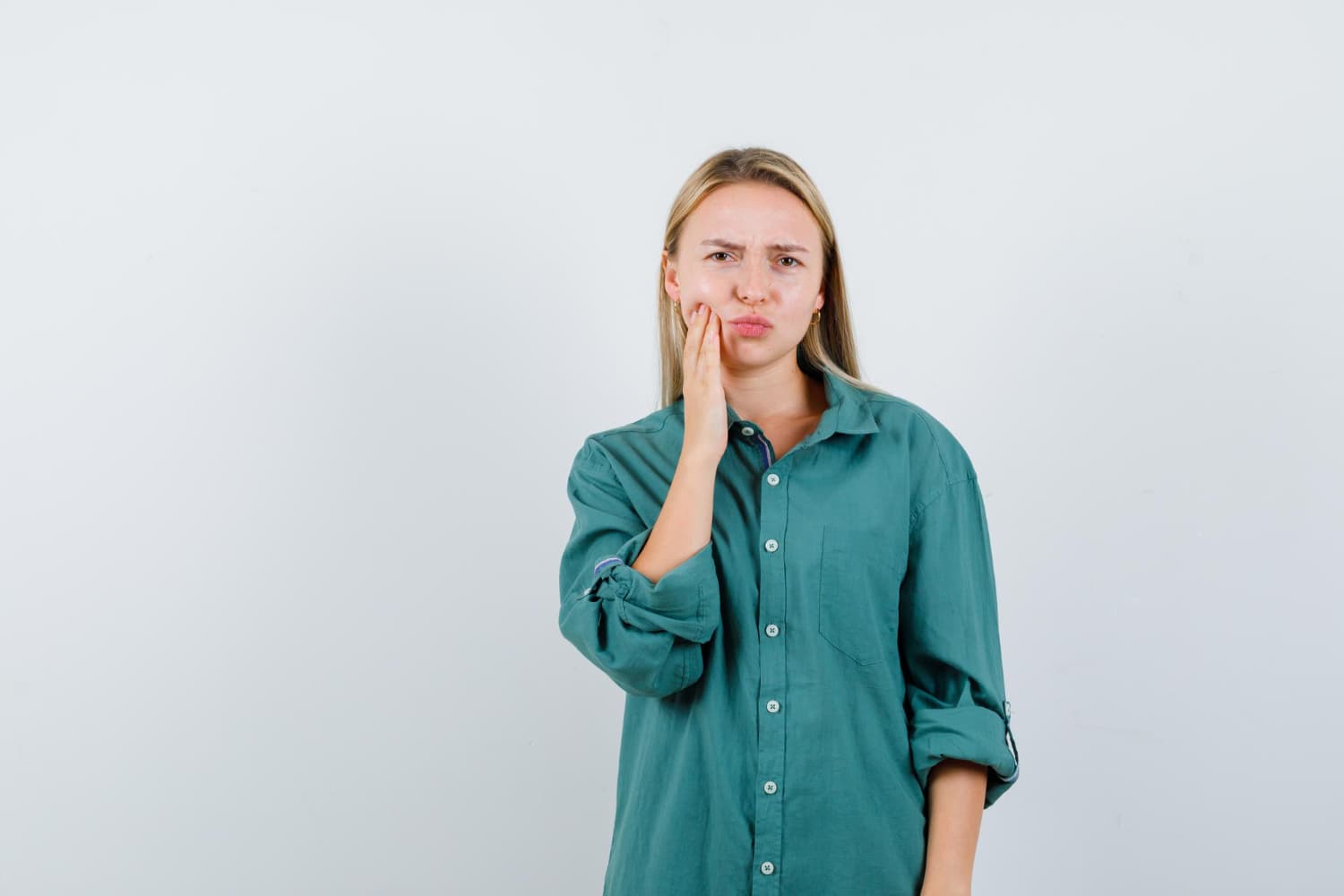 Боль в челюсти когда лезет зуб мудрости, фото Eurodent